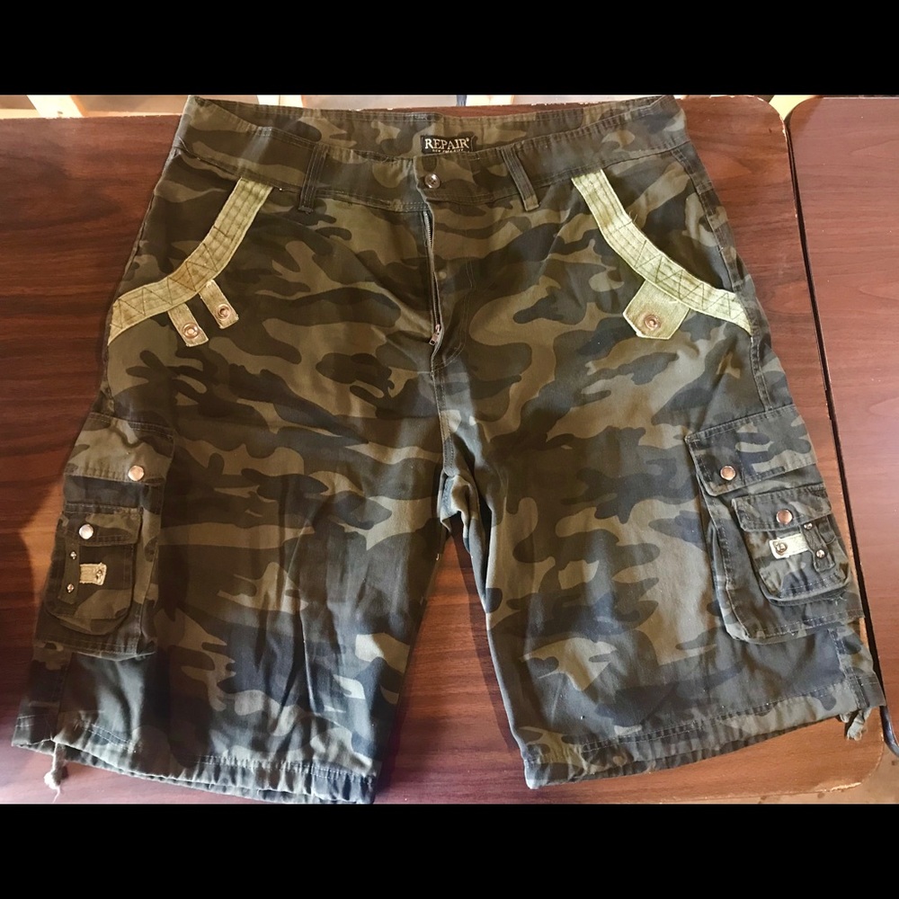 Men’s Cargo Shorts